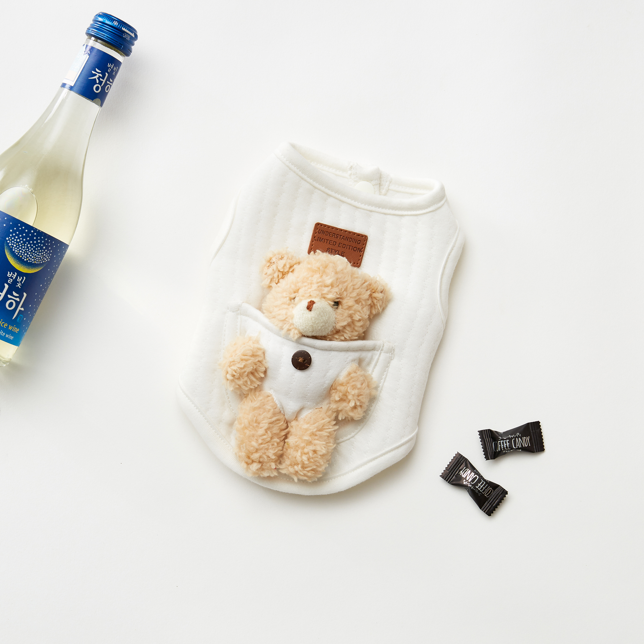 Áo Địu Gấu Gài Nút Hiha Pets – Trắng